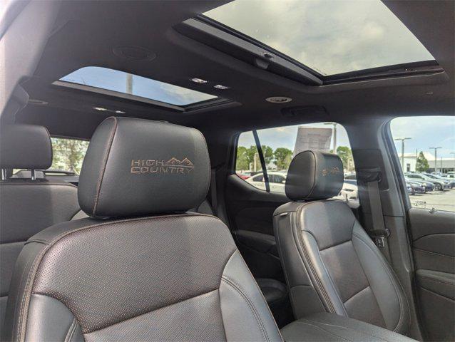 used 2022 Chevrolet Traverse car, priced at $30,991