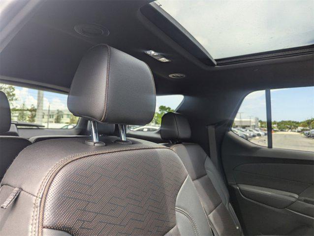 used 2022 Chevrolet Traverse car, priced at $30,991
