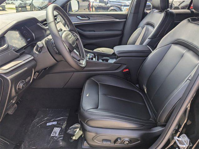new 2025 Jeep Grand Cherokee car, priced at $36,856