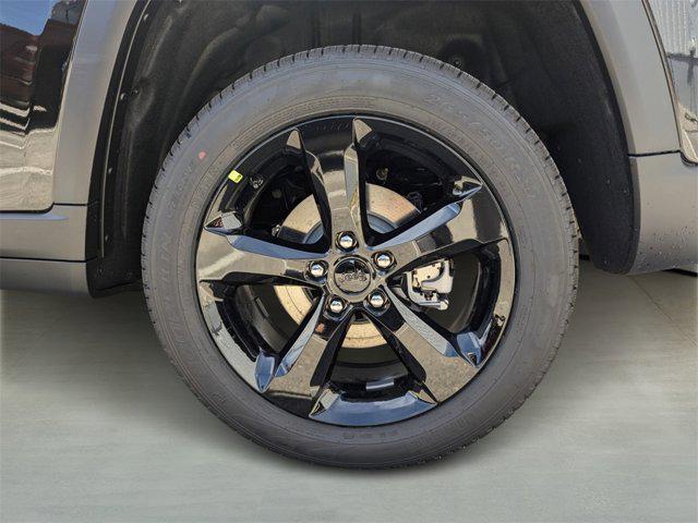 new 2025 Jeep Grand Cherokee car, priced at $36,856
