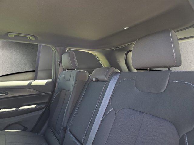 new 2025 Jeep Grand Cherokee car, priced at $32,622