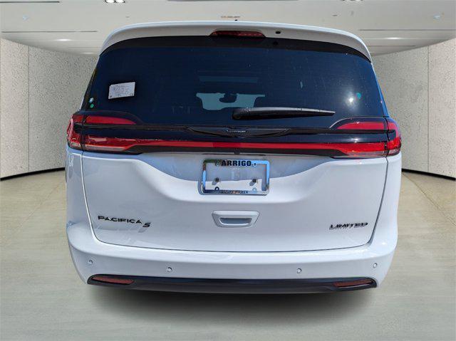 new 2025 Chrysler Pacifica car, priced at $45,892