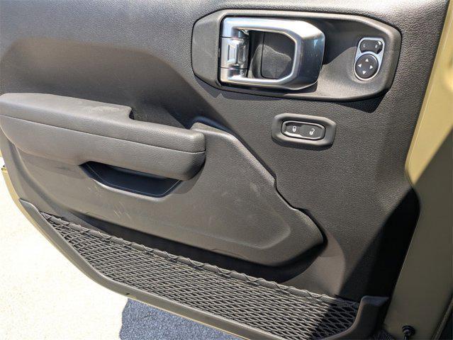 new 2025 Jeep Gladiator car, priced at $51,045