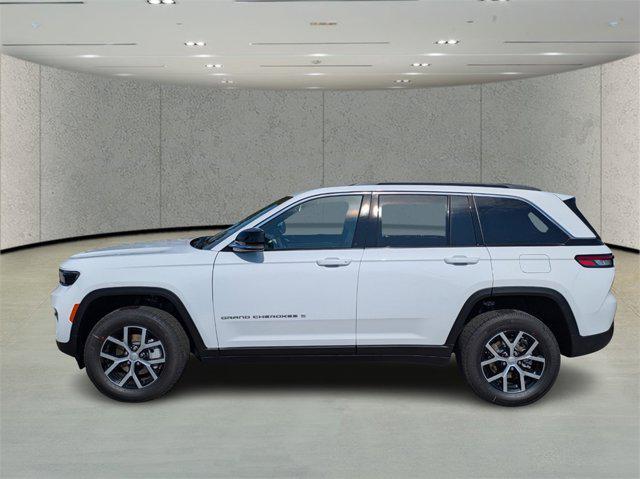 new 2025 Jeep Grand Cherokee car, priced at $35,695