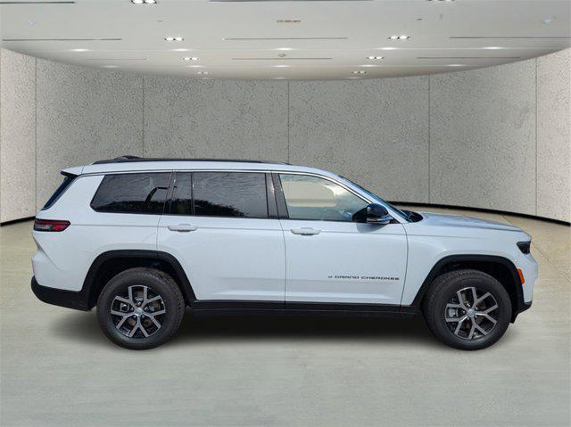 new 2025 Jeep Grand Cherokee L car, priced at $39,726