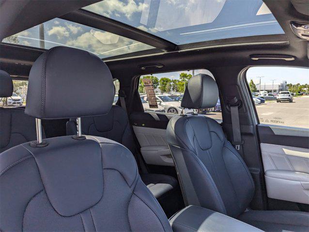 used 2023 Kia Sorento Plug-In Hybrid car, priced at $39,482