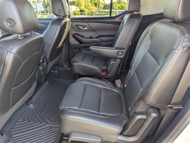 used 2020 Chevrolet Traverse car, priced at $23,042
