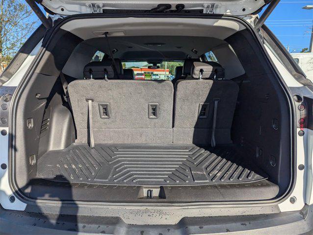 used 2020 Chevrolet Traverse car, priced at $23,042