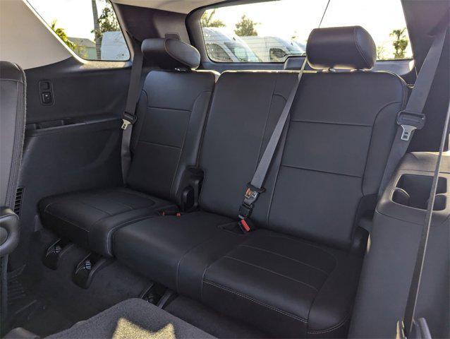 used 2020 Chevrolet Traverse car, priced at $23,042