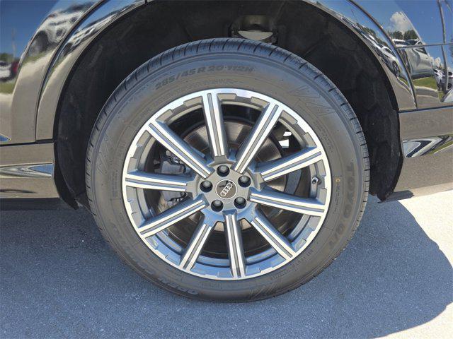 used 2022 Audi Q7 car, priced at $30,994