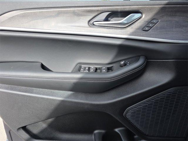 new 2025 Jeep Grand Cherokee L car, priced at $39,701