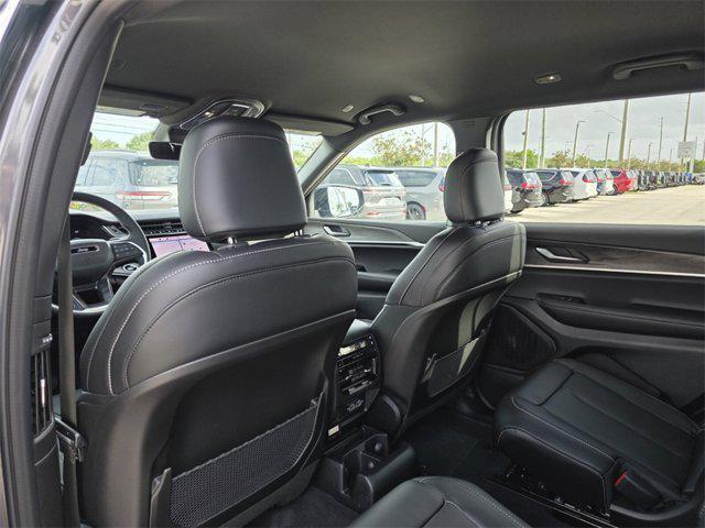new 2025 Jeep Grand Cherokee L car, priced at $39,701