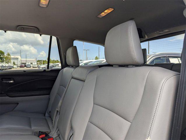 used 2022 Honda Pilot car, priced at $27,483