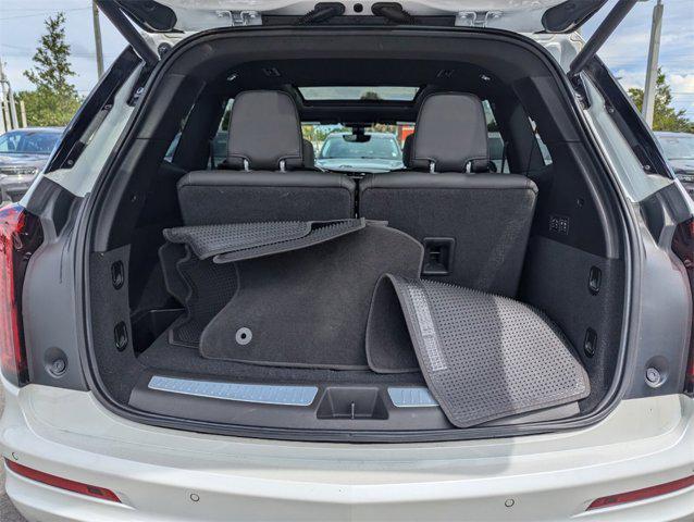 used 2021 Cadillac XT6 car, priced at $29,994