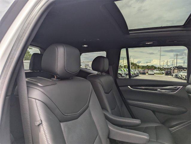 used 2021 Cadillac XT6 car, priced at $29,994