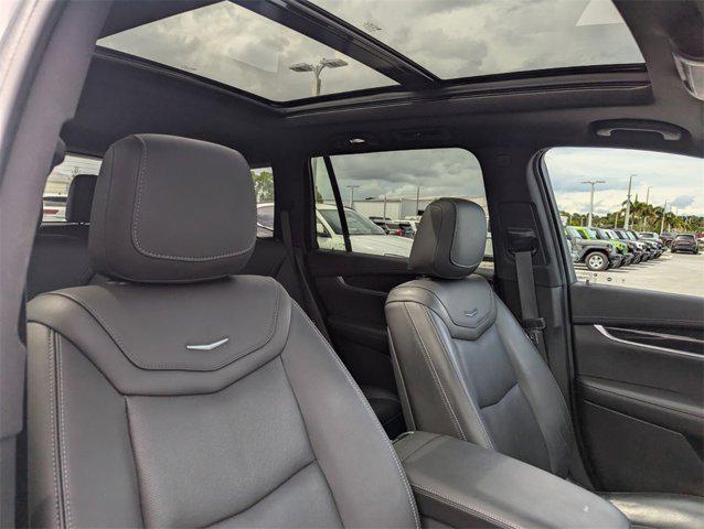 used 2021 Cadillac XT6 car, priced at $29,994