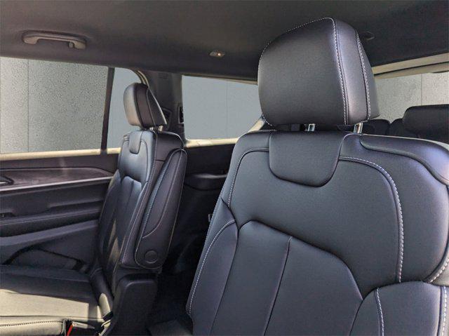 new 2025 Jeep Grand Cherokee L car, priced at $38,566