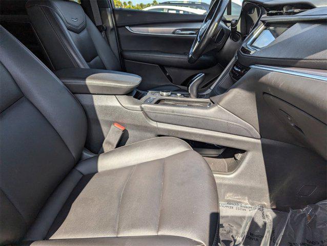 used 2021 Cadillac XT5 car, priced at $21,991