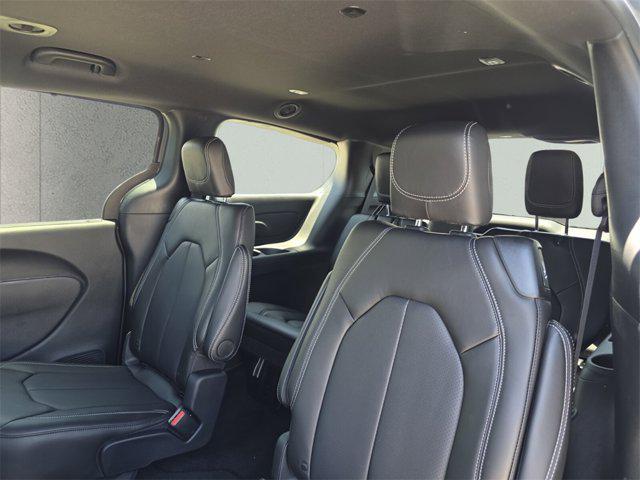 new 2025 Chrysler Pacifica car, priced at $38,905