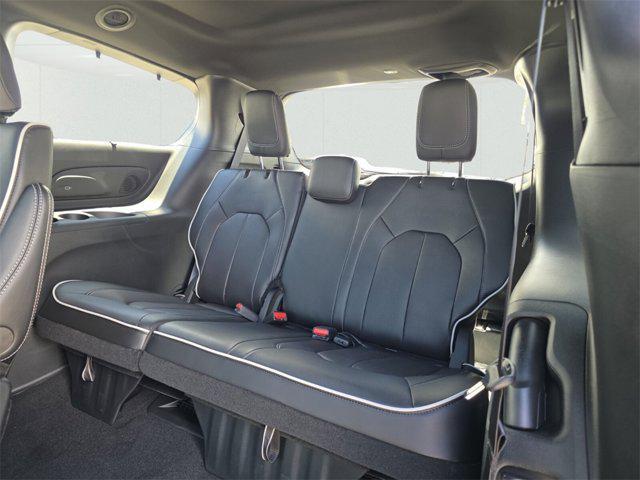 new 2025 Chrysler Pacifica car, priced at $46,981