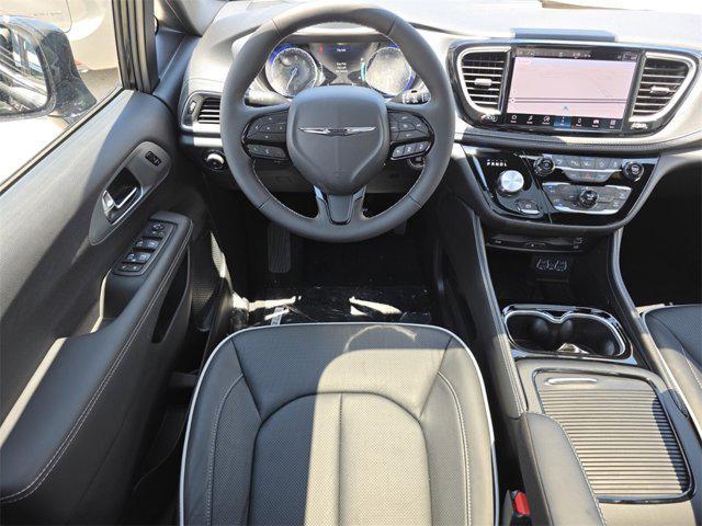 new 2025 Chrysler Pacifica car, priced at $46,981