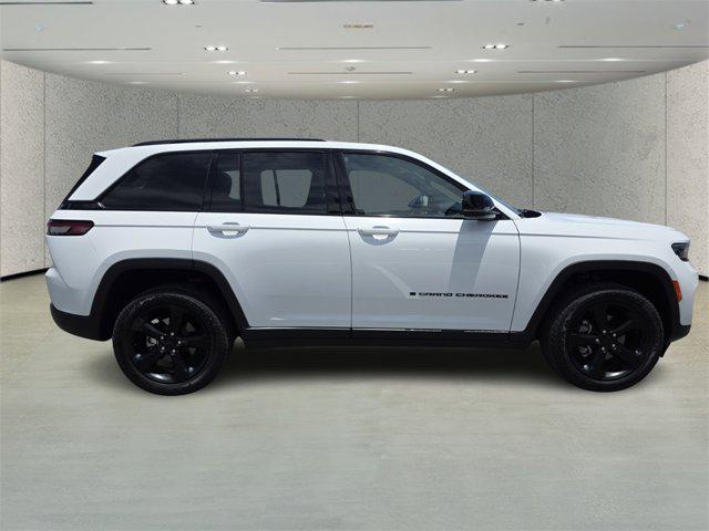 used 2023 Jeep Grand Cherokee car, priced at $28,991