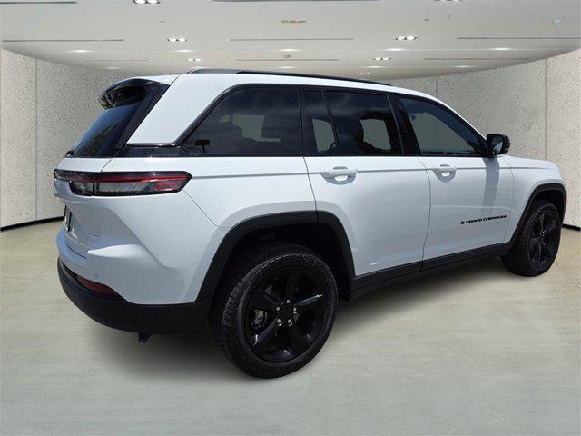 used 2023 Jeep Grand Cherokee car, priced at $28,991