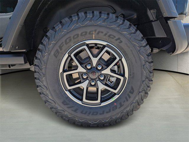 new 2025 Jeep Wrangler car, priced at $53,505