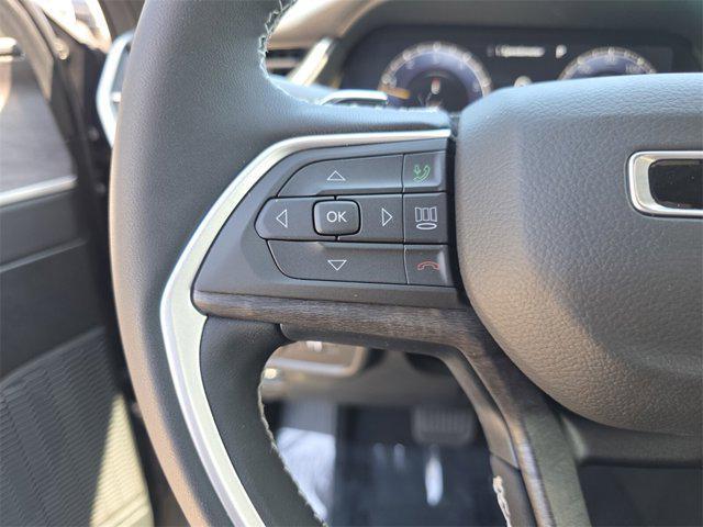 new 2025 Jeep Grand Cherokee car, priced at $33,556