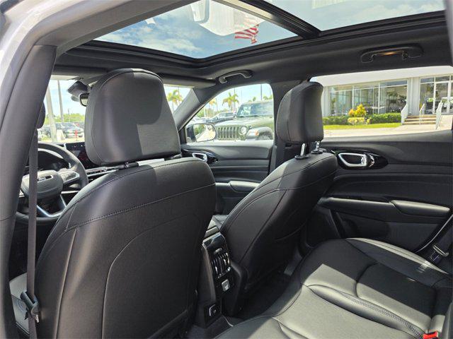 new 2025 Jeep Compass car, priced at $33,967