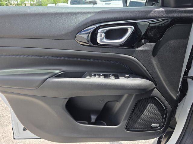 new 2025 Jeep Compass car, priced at $33,967