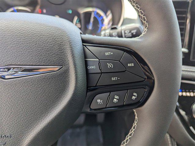new 2025 Chrysler Pacifica Hybrid car, priced at $51,378