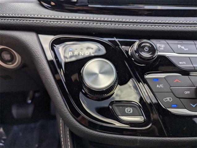 new 2025 Chrysler Pacifica Hybrid car, priced at $51,378