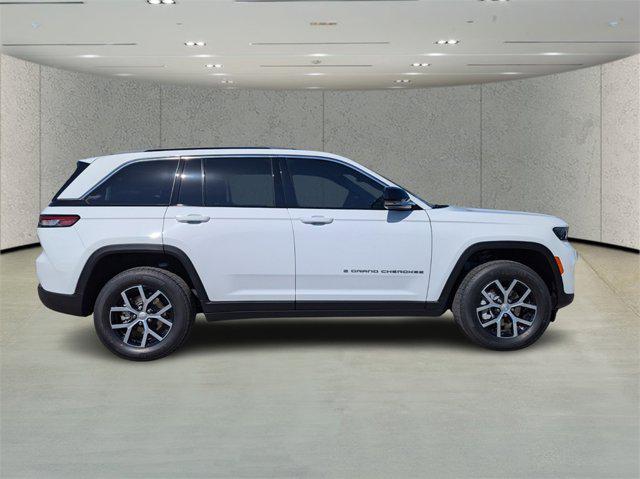 new 2025 Jeep Grand Cherokee car, priced at $36,541