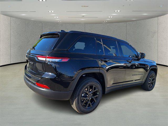 new 2024 Jeep Grand Cherokee car, priced at $38,552