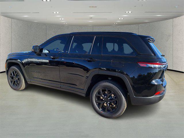 new 2024 Jeep Grand Cherokee car, priced at $38,552