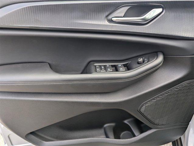 new 2025 Jeep Grand Cherokee car, priced at $30,050