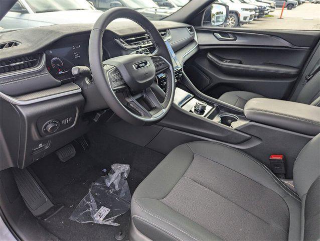 new 2025 Jeep Grand Cherokee car, priced at $30,050