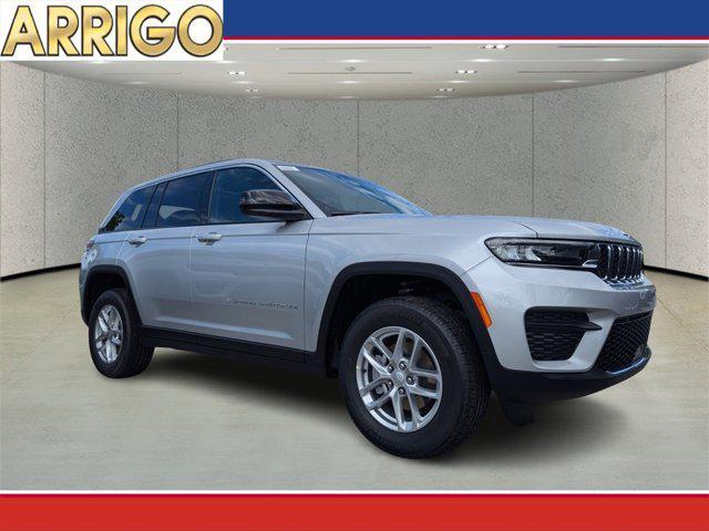 new 2025 Jeep Grand Cherokee car, priced at $30,050