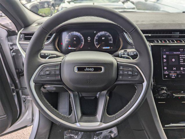 new 2025 Jeep Grand Cherokee car, priced at $30,050