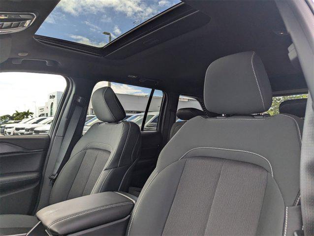 new 2025 Jeep Grand Cherokee car, priced at $30,050