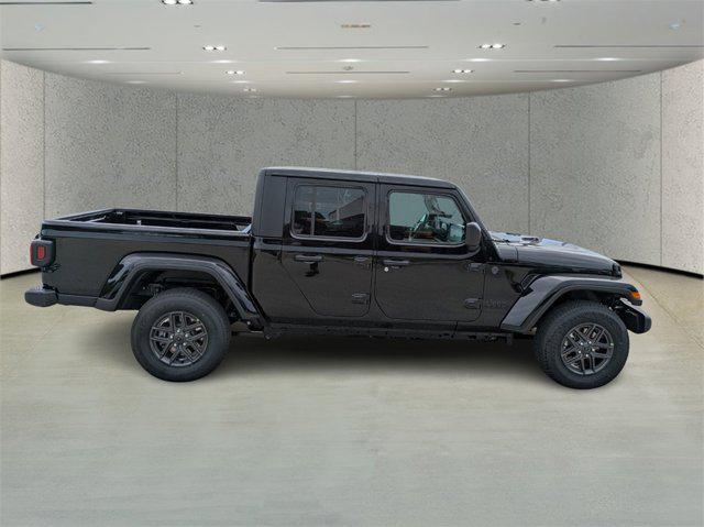 new 2024 Jeep Gladiator car, priced at $39,323