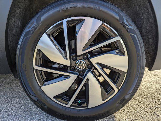 used 2024 Volkswagen Atlas car, priced at $33,493