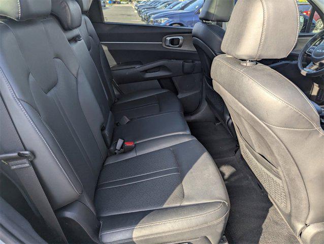 used 2022 Kia Sorento car, priced at $24,401