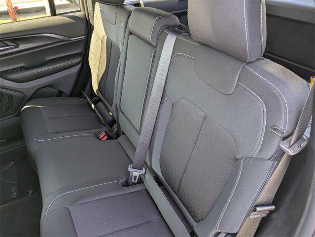 new 2025 Jeep Grand Cherokee car, priced at $33,815