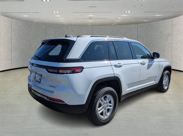 new 2025 Jeep Grand Cherokee car, priced at $33,815