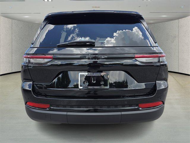new 2025 Jeep Grand Cherokee car, priced at $40,975