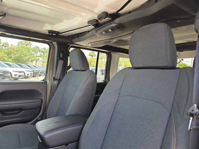 new 2025 Jeep Wrangler car, priced at $44,314