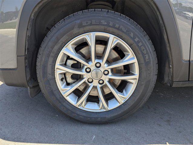 used 2022 Jeep Cherokee car, priced at $23,822