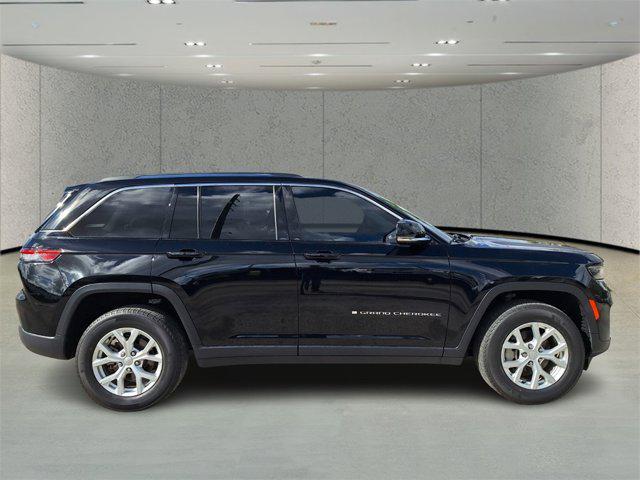 used 2023 Jeep Grand Cherokee car, priced at $32,883